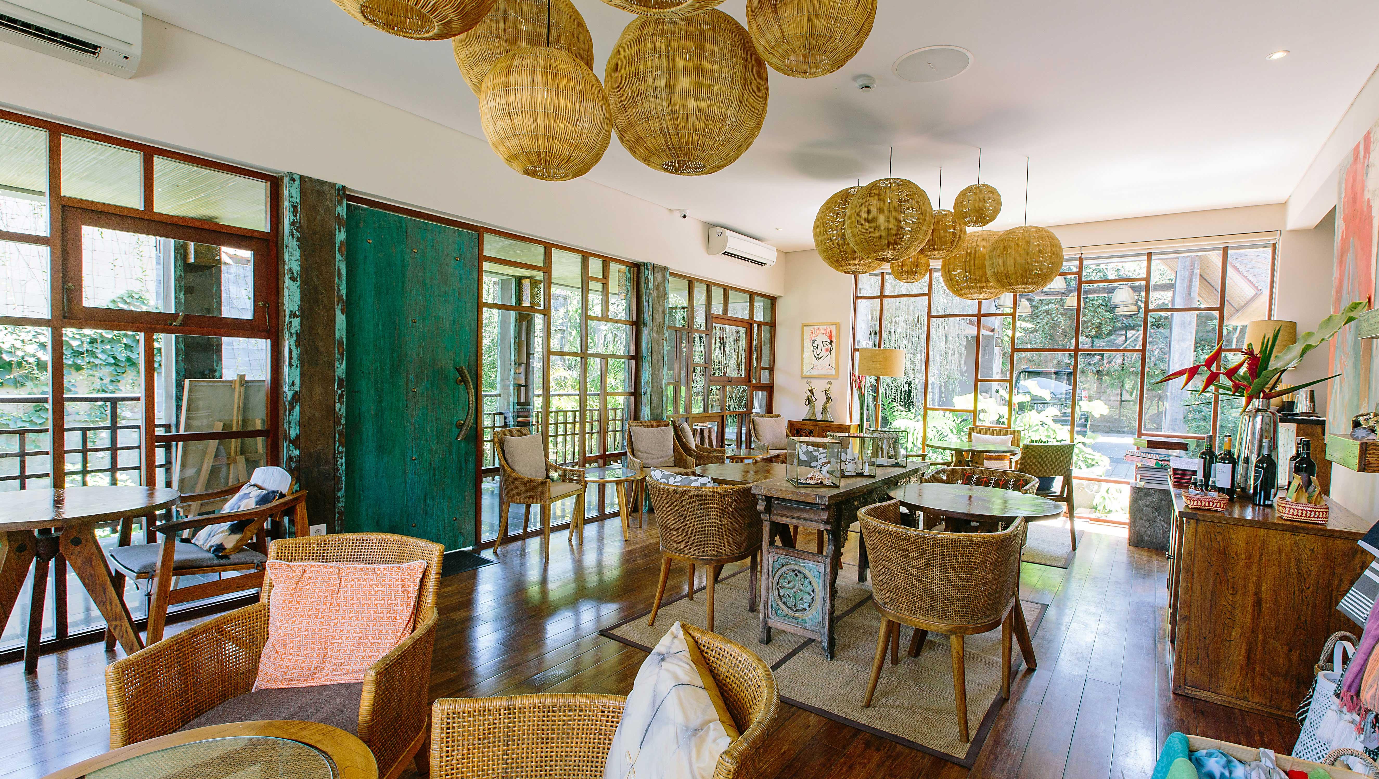 Tejaprana Resort & Spa Ubud Exterior foto The restaurant at the hotel