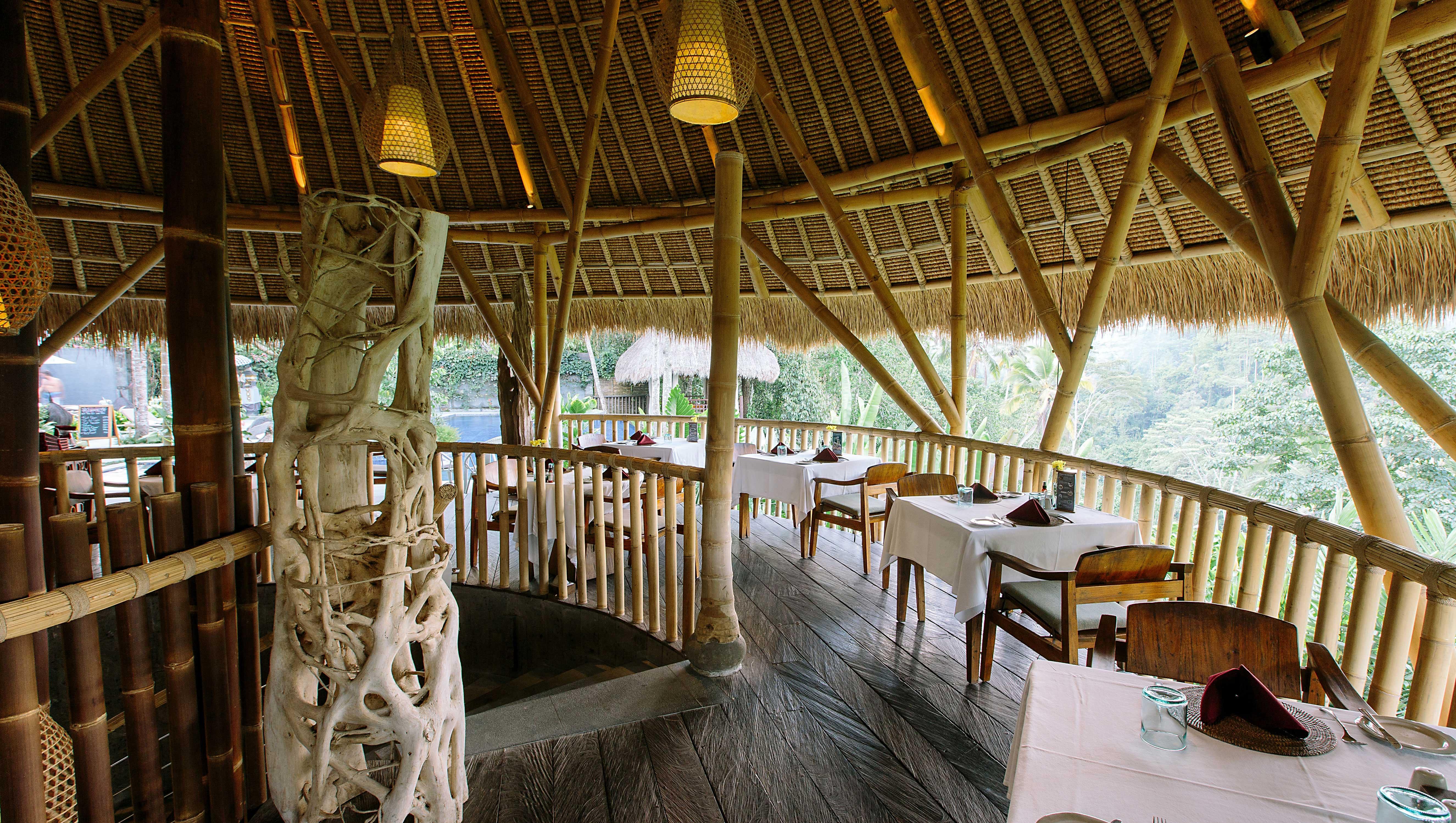Tejaprana Resort & Spa Ubud Exterior foto The restaurant at the resort