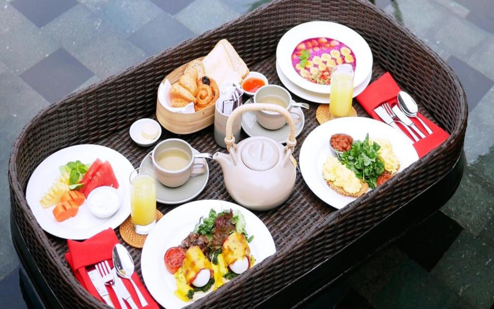 Tejaprana Resort & Spa Ubud Exterior foto A breakfast tray