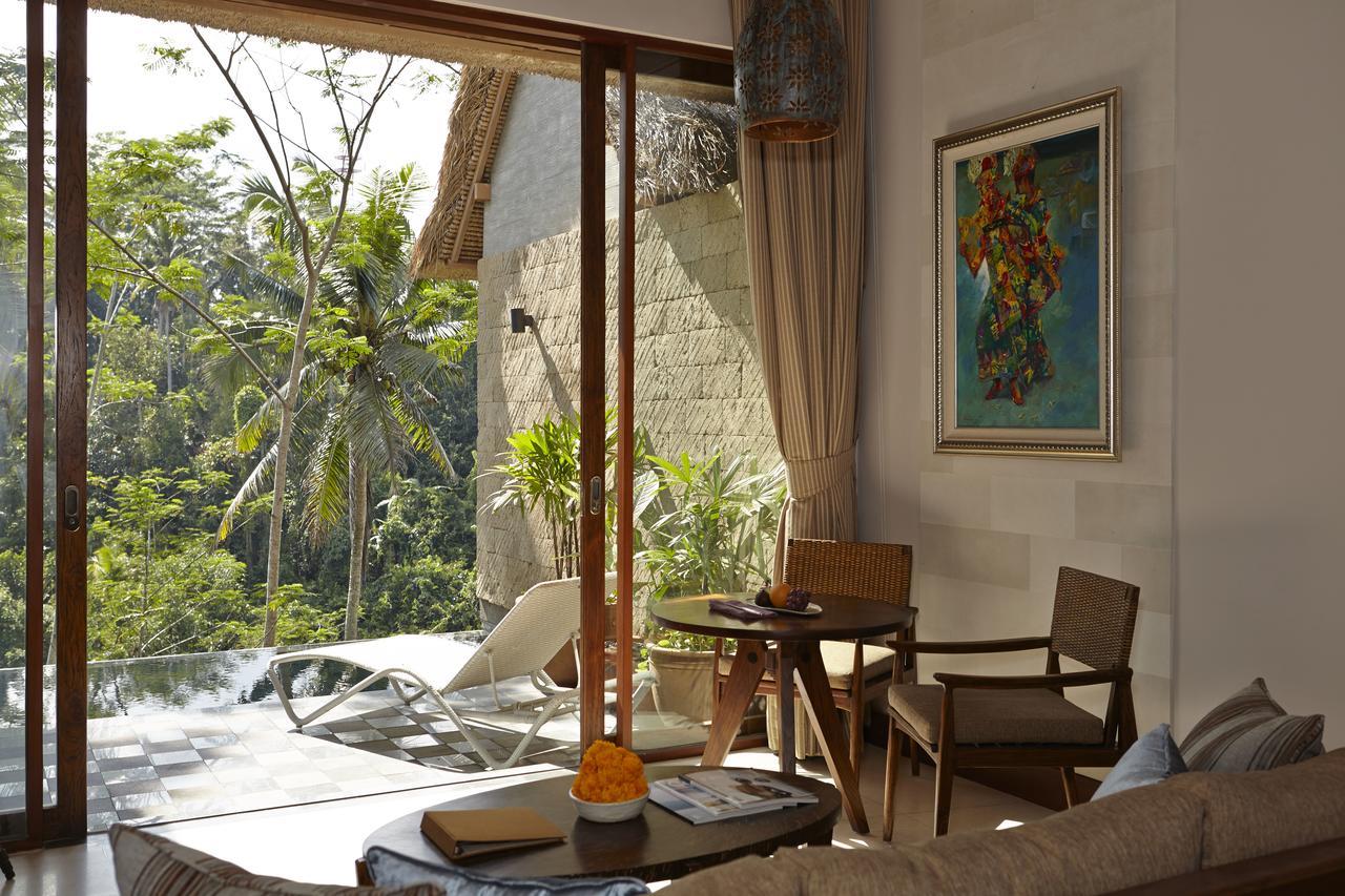 Tejaprana Resort & Spa Ubud Exterior foto Interior of a villa at the resort